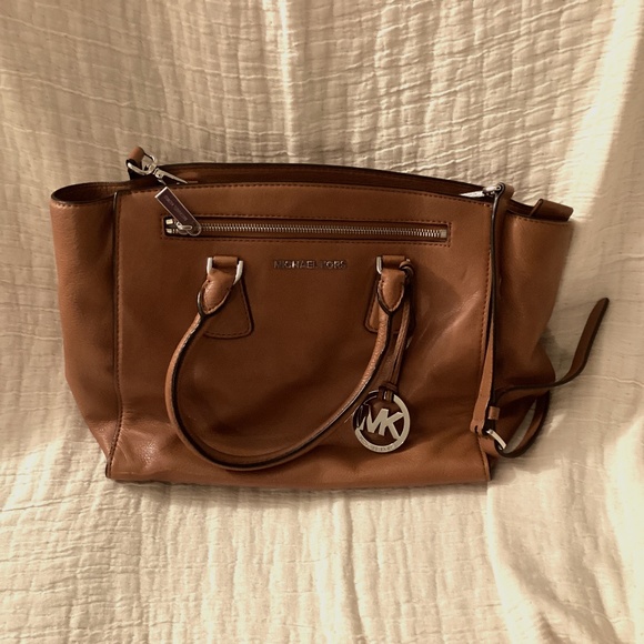 Michael Kors Handbag - Picture 1 of 3